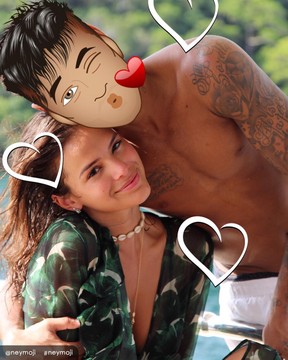 Neymar festeja 'Valentine's Day' em clique com Bruna Marquezine