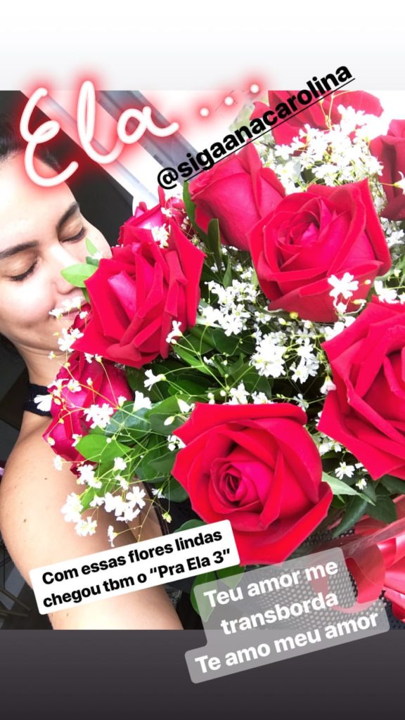 Leticia Lima ganha flores de Ana Carolina