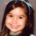 Mariana Xavier em foto de infância