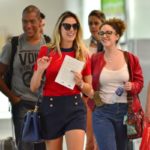 Rafa Brittes era pura simpatia em aeroporto no Rio (Webert Belicio: AgNews)