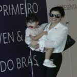 Vanessa Giácomo passeia com a filha em shopping do Rio ( J Humberto: AgNews)
