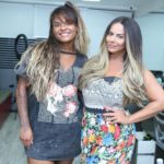 Viviane Araújo muda novamente o visual em salão da Barra (Anderson Borde: AgNews)