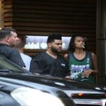 O cantor The Weeknd é flagrado saindo de restaurante no Leblon (Thiago Martins: AgNews)
