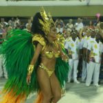 Juliana Paes encarna troféu Abacaxi no desfile da Grande Rio (Dilson Silva: AgNews)
