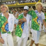 Giovanna Ewbank e Bruno Gagliasso caem na folia no desfile das campeãs (Andre Freitas: AgNews)