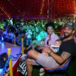 Maíra Charken e Sheron Menezzes levam os filhos ao circo do "Patati e Patatá" no Rio (AgNews)