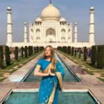 Luisa Sonza em frente ao Taj Mahal