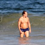 Sérgio Hondjakoff é flagrado na praia do Leblon (JC Pereira: AgNews)