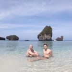 Paulo Gustavo e Thales Bretas em foto romântica, na Tailândia
