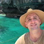 Paulo Gustavo faz selfie nas Ilhas Phi Phi