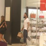 José Fidalgo é flagrado em tarde de compras com a namorada (Daniel Delmiro: AgNews)