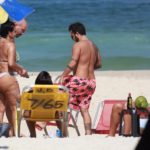 Carlos Marques, Andressa Ferreira e Thammy Miranda na praia da Barra da Tijuca
