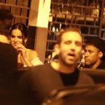 Neymar e Bruna Marquezine em restaurante do Leblon