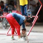 Miá Melllo brinca com os filhos na Gávea, Rio de Janeiro
