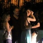 Larissa Manoela e Leo Cidade trocam beijos após festa no RJ