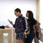 Pabllo Vittar é visto em aeroporto do Rio de Janeiro
