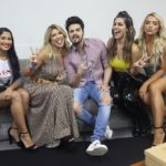 Lorena Improta, Thaynara OG e Vivian Amorim tietam Luan Santana em camarim