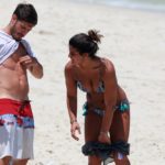 Giulia Costa e Philippe Azevedo na praia da Barra da Tijuca