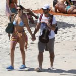 Rafa Brites e Felipe Andreoli na praia da Barra da Tijuca