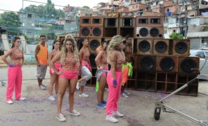Lexa grava videoclipe de 'Só Depois do Carnaval'