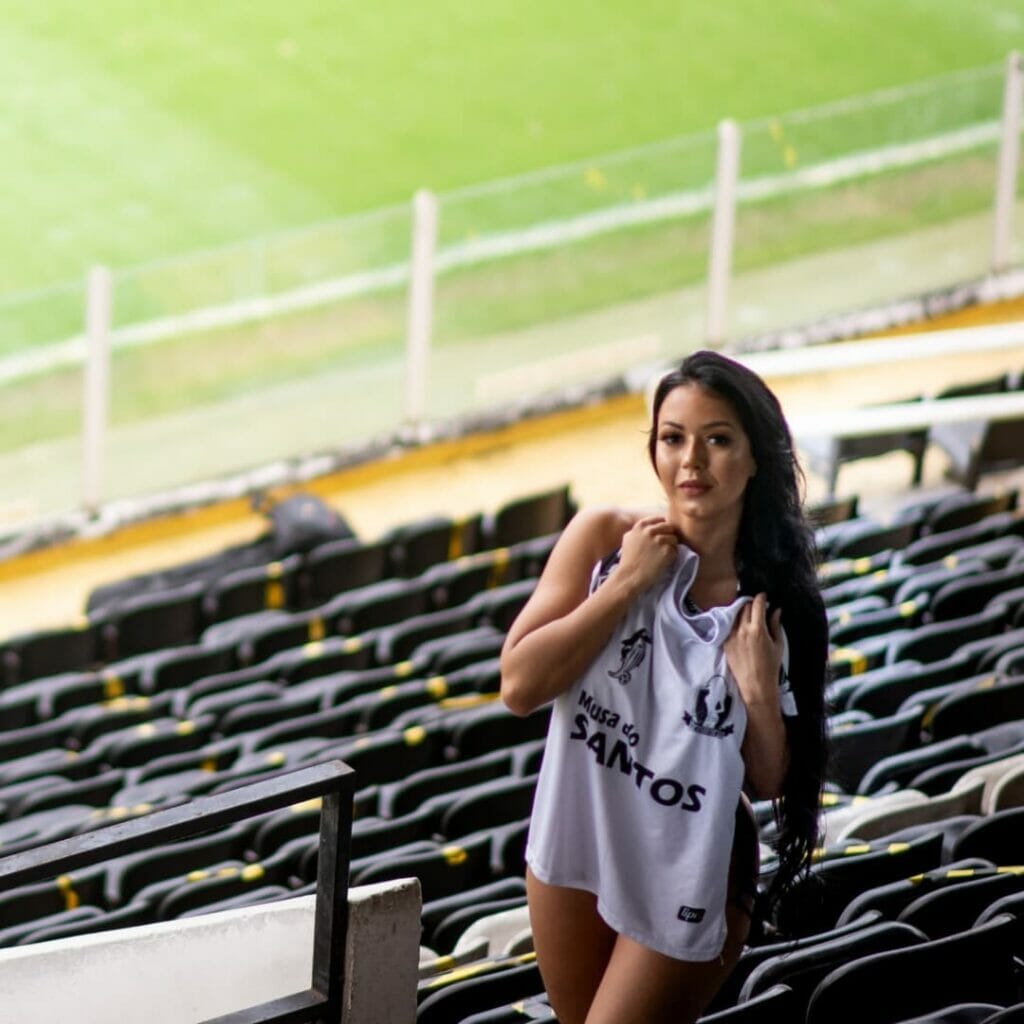 Camila Rodrigues, musa do Santos (Foto: Reprodução/Instagram/@alanschibelsckyfotografia)