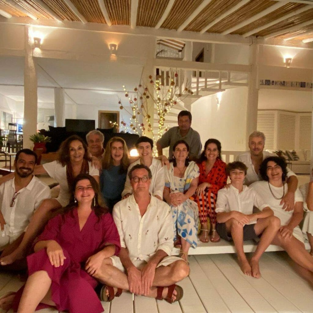 Maitê Proença, Adriana Calcanchotto e amigos