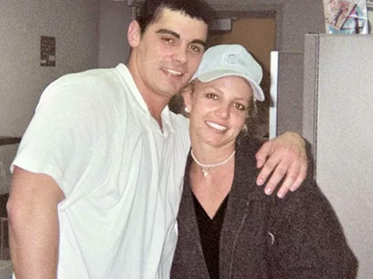 Preso, ex-marido de Britney Spears é acusado de novos roubos, diz site