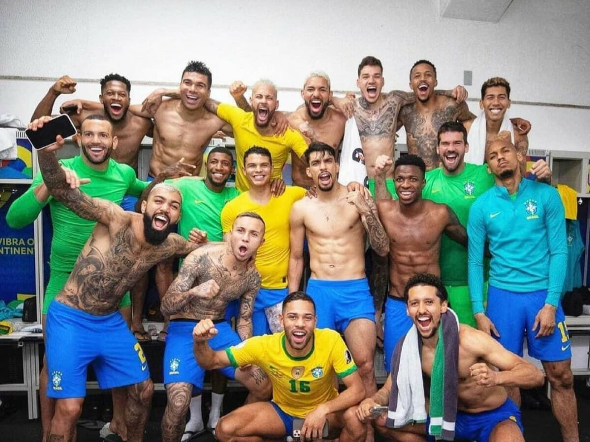 Jogadores do brasil pelados