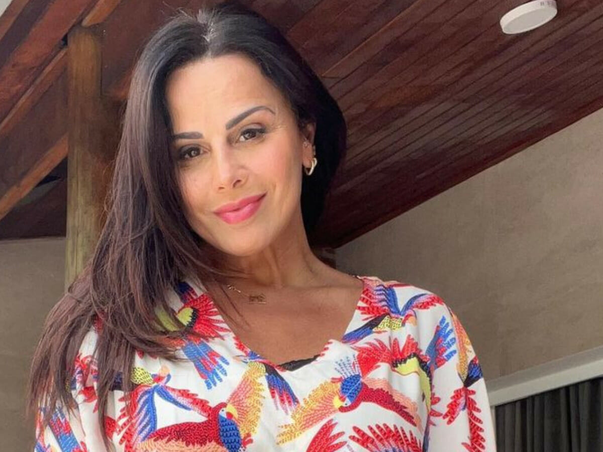 Viviane Araújo surge com novo visual e encanta fãs