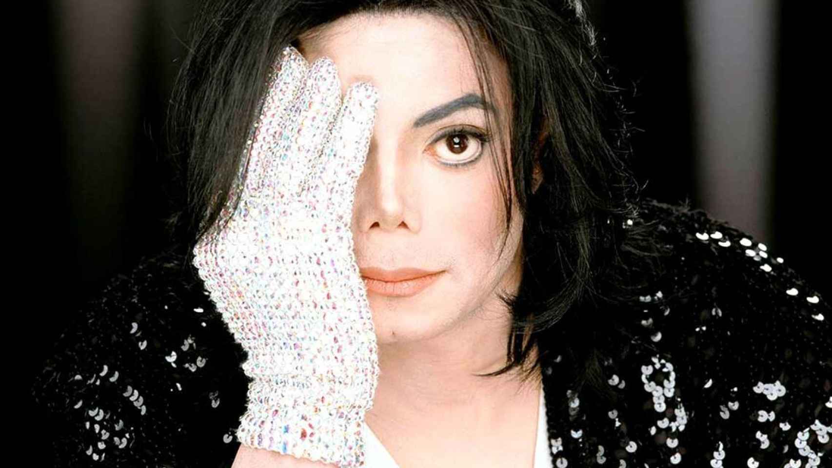 Cantora Famosa Foi “chupada” Por Macaco De Michael Jackson “sensual”