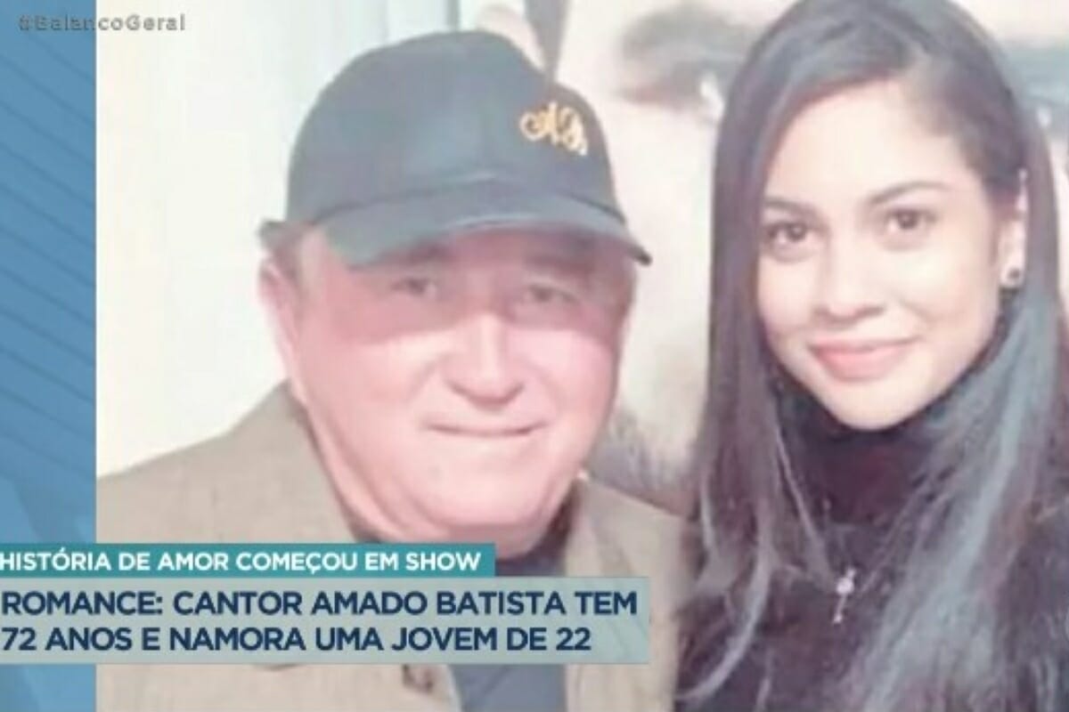 Cantor Amado Batista namora jovem de 22 anos (Foto: Reprodução/Record)