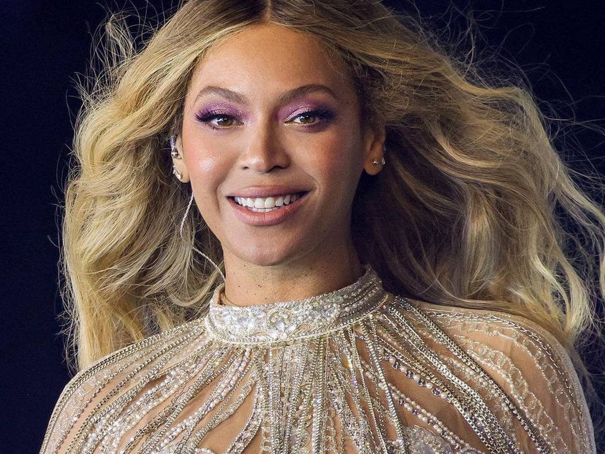 Beyonce’s tour breaks records and generates billions of dollars in income for the American economy