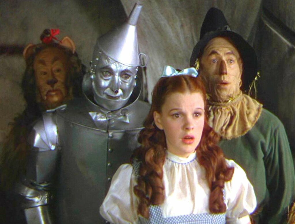 Judy Garland numa cena de O Mágico de Oz
