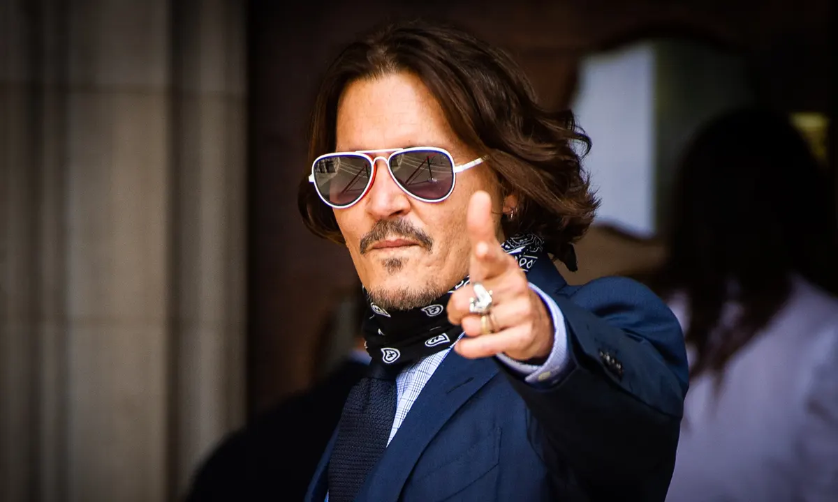 Johnny Depp: filmar com ele é um pesadelo, revela  cineasta