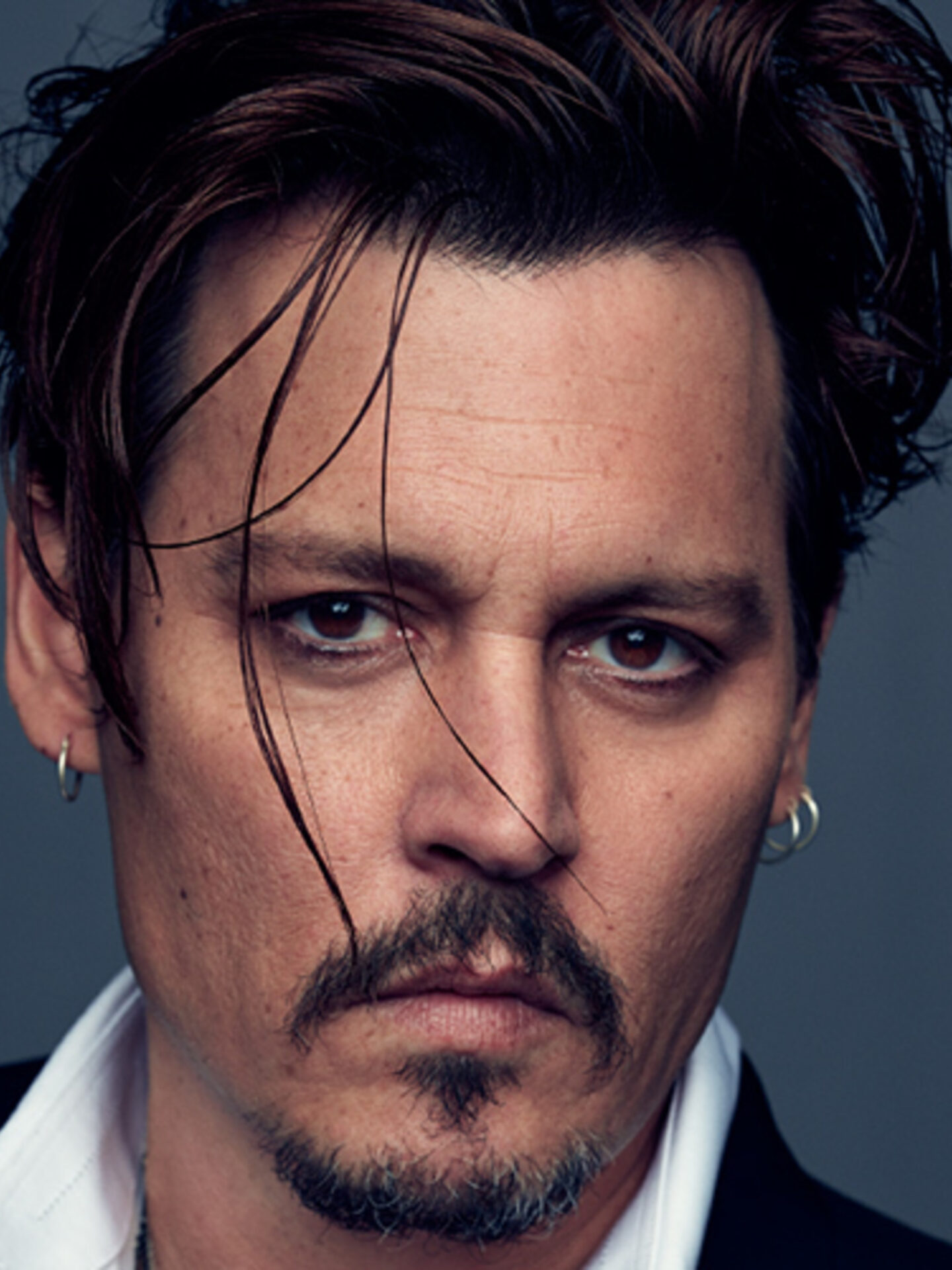 Johnny Depp abre o coração: me sinto isolado