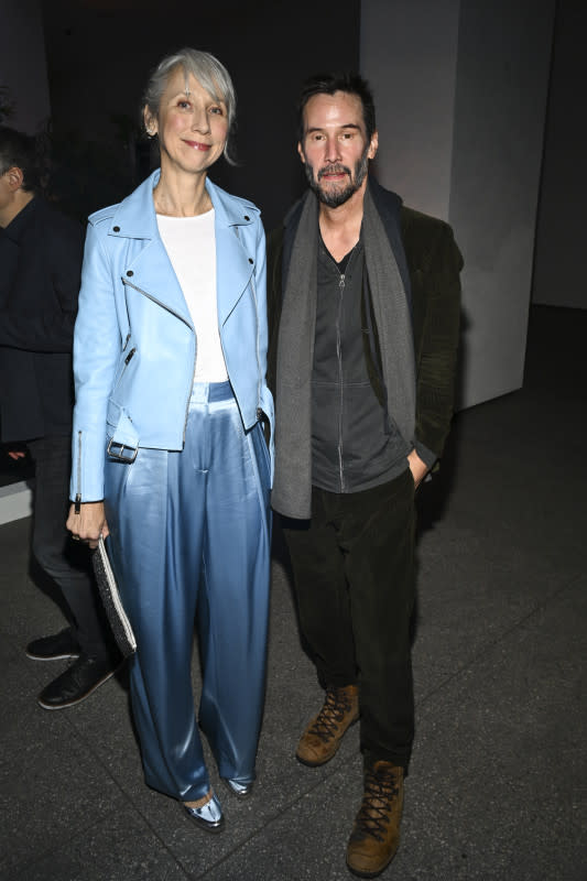 Keanu Reeves e a namorada Alexandra Grant raramente são fotografados juntos pela cidade