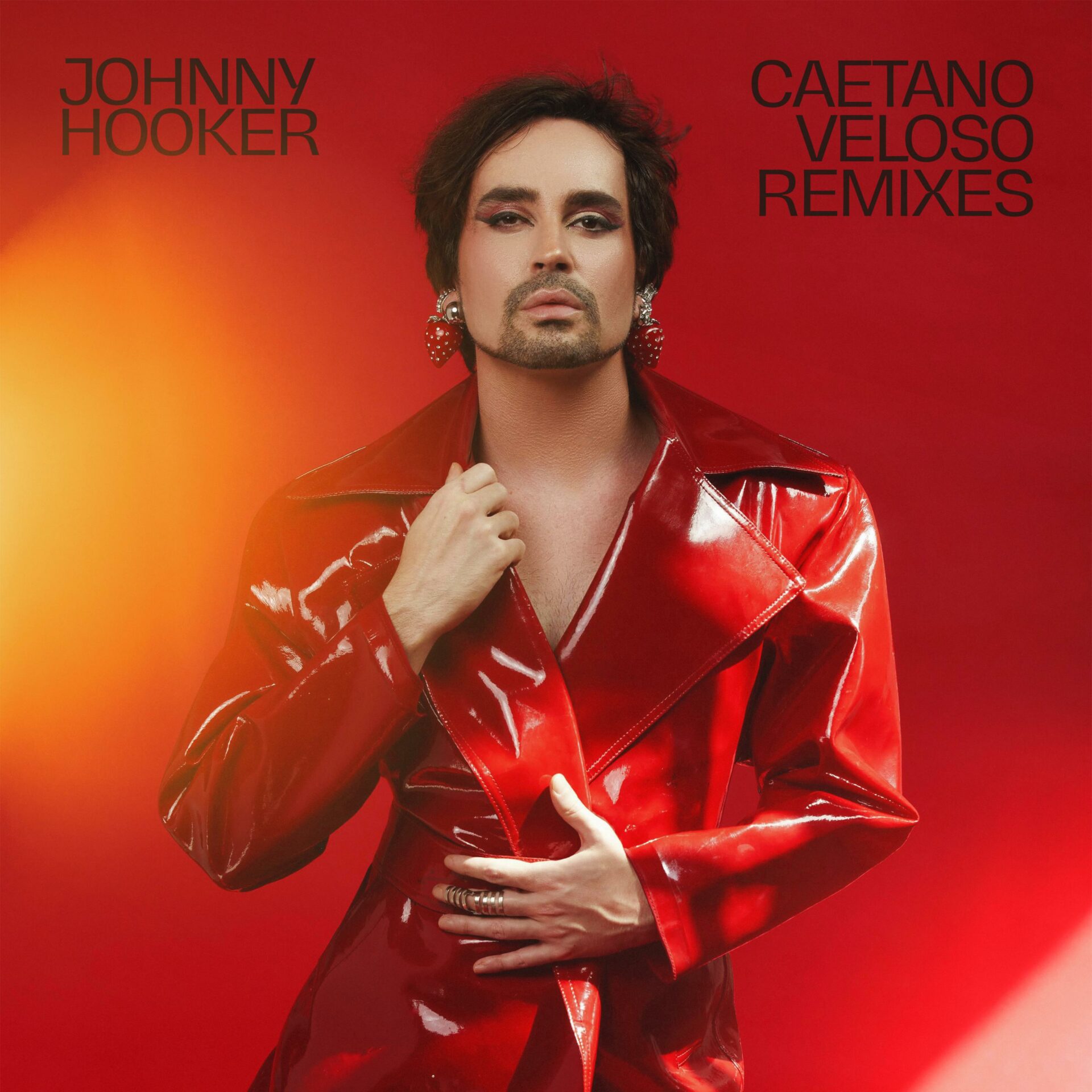 Johnny Hooker lança remixes do single “Caetano Veloso”